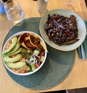 Vietnamese noodles and Mexican bowl 🥑   at A Porta Verde in Santiago De Compostela