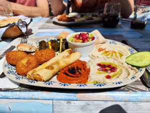 Mezze plate at Damas in Zurich