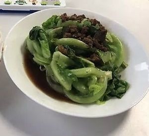 燙青菜$30 at JīnHuá ShuǐGuǒ 金華水果食品行 in Taipei