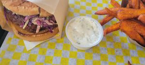  at Honeybee Burger in Los Angeles