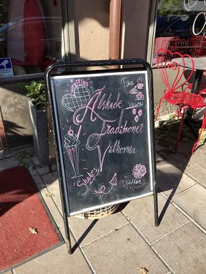 Sign outside the door  at Älskade Traditioner in Stockholm