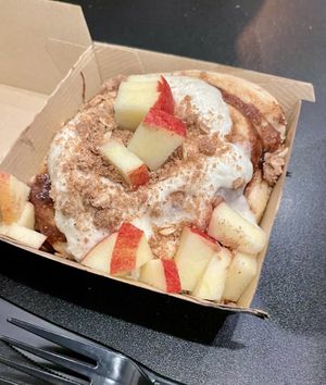 Apple crumble   at Cinnaholic - Blue Diamond in Las Vegas