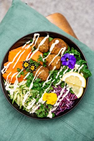 Bowl at Mōpa in Paris