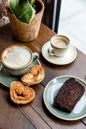 Deserts at Mōpa in Paris
