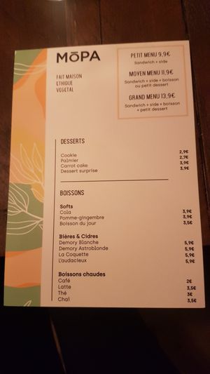 Menu desserts and drinks at Mōpa in Paris