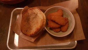 Nuggets and croque at Mōpa in Paris