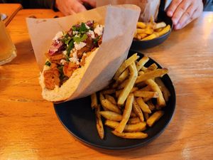 Doner kebap at Mōpa in Paris