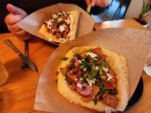 Doner kebap at Mōpa in Paris