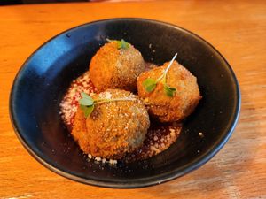 Arancini at Mōpa in Paris