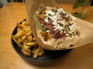 Donor and fries  at Mōpa in Paris