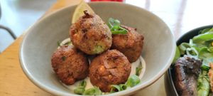 Sides: falafels at Mōpa in Paris