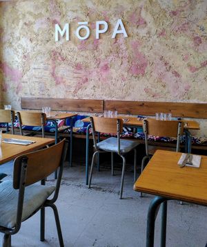 Eat-in space at Mōpa in Paris