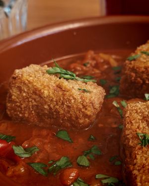 Chakchouka and organic tofu (Peppers, tomatoes, fried tofu, and parsley) at Mōpa in Paris