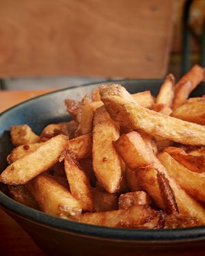 French fries at Mōpa in Paris