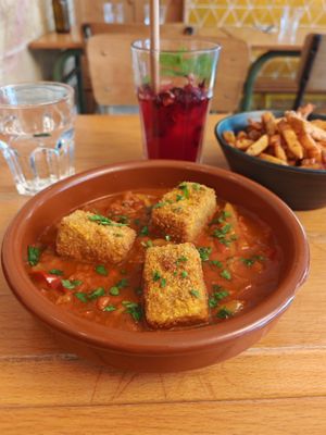 Chakchouka and organic tofu (Peppers, tomatoes, fried tofu, and parsley) at Mōpa in Paris