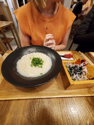 Garlic ramen at Uki Green in Warsaw