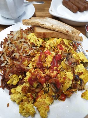 scramble ... tofu with has browns at Follow Your Heart Market & Cafe in Canoga Park