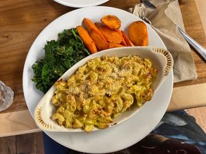 Mac n cheese  at Follow Your Heart Market & Cafe in Canoga Park
