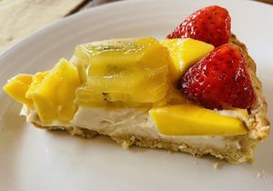 Fresh Fruit Tart at Follow Your Heart Market & Cafe in Canoga Park