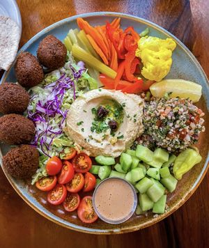 Mediterranean Plate #Veganuary at Follow Your Heart Market & Cafe in Canoga Park