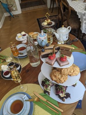 Afternoon tea at Alice & Kattens Tesalong in Lund