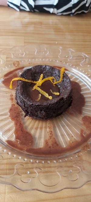 Volcán de chocolate vegano at Nude Bistrot in Jaen