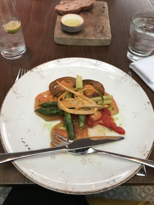 Asparagus with tomatoes  at Wotton House in Wotton