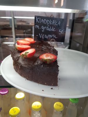 Vegan chocolate cake at Nostra in Malmo