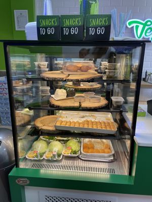 Desserts at Veganland in Moers