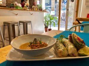 Els meus estimats rotllets vietnamites! ✨ at CactusCat Bar in Barcelona