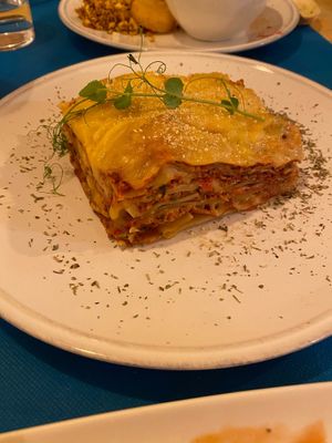 De las mejores lasañas que e comido !!! Ración muy abundante y generosa  at CactusCat Bar in Barcelona