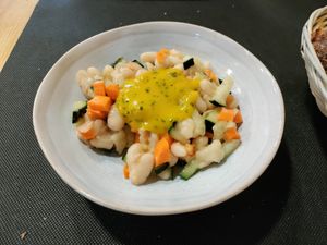 White bread salad with mango mint dressing at CactusCat Bar in Barcelona