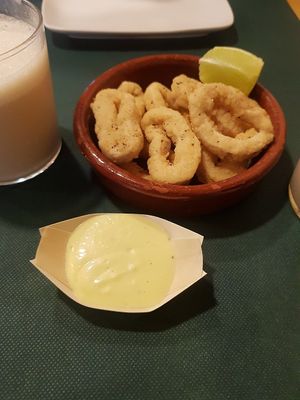 Aros crujientes de konjac at CactusCat Bar in Barcelona