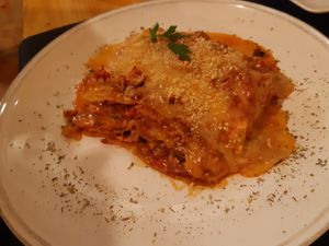 Lassagne at CactusCat Bar in Barcelona