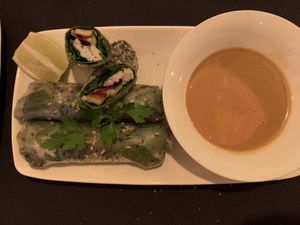 Rollitos vietnamitas at CactusCat Bar in Barcelona