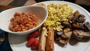 All day breakfast at CactusCat Bar in Barcelona