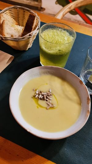 Sopa de calabacín y crema de coco #Veganuary at CactusCat Bar in Barcelona