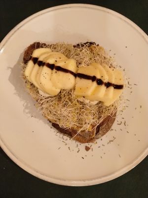 Triple cheese toast at CactusCat Bar in Barcelona