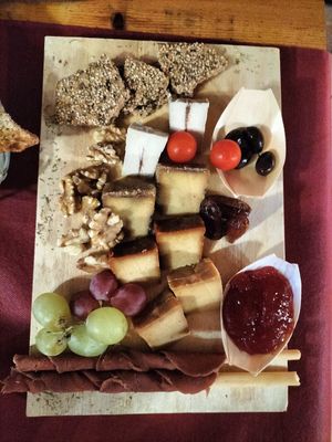 Tabla kesos #Veganuary at CactusCat Bar in Barcelona