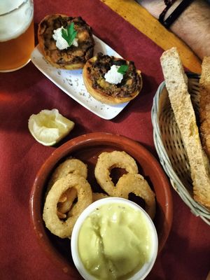 Aros de konjak y quiche de calabacín  #Veganuary at CactusCat Bar in Barcelona