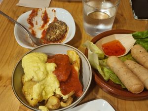 Not sure what this was. Everything tasted old and microwaved. 😑 at CactusCat Bar in Barcelona