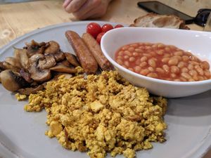 English breakfast at CactusCat Bar in Barcelona