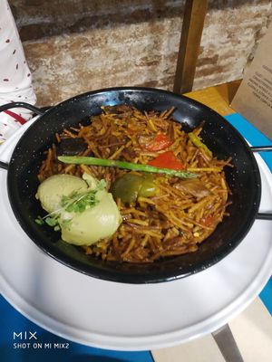 El allioli de aguacate impresionante! Delicioso at CactusCat Bar in Barcelona