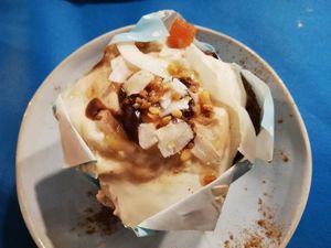 Muffin de pastanaga at CactusCat Bar in Barcelona