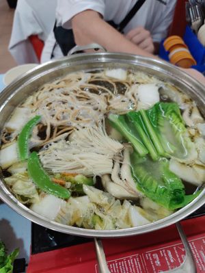 Hot pot at May Flower Restaurant in Tanah Rata