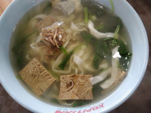 Ban mian (thick noodles) at Xing Xing Vegetarian Food in East Singapore