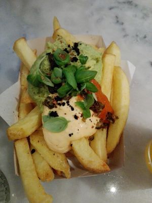 frites guacamole at Friet Elite in Maastricht