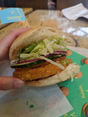 Chick burger at Vedang - green burger | Mall of Berlin in Berlin