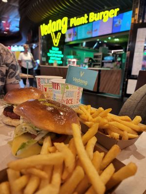  at Vedang - green burger | Mall of Berlin in Berlin