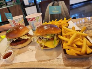  at Vedang - green burger | Mall of Berlin in Berlin